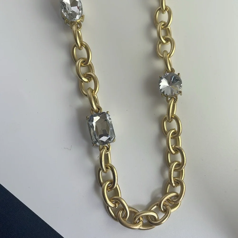 Necklace & Earrings Rhinestones Gold tone 16” NEW